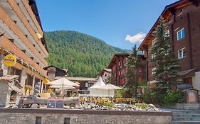 Hotel Bristol